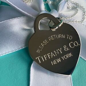 Tiffany & Co. New, Sterling Silver extra large “Return to Tiffany” necklace.